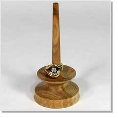 Ring Holder, Vertical